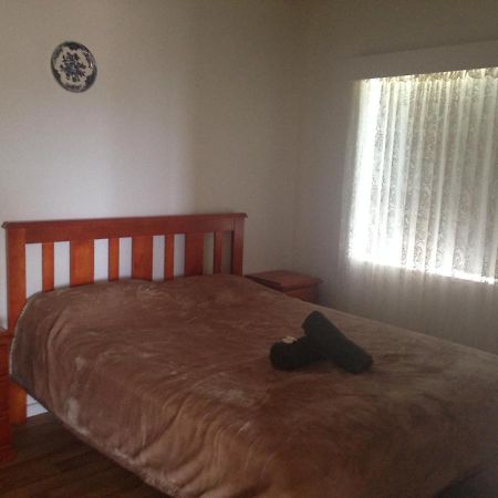 Waldeck Heights Apartment Джералдтон Екстериор снимка
