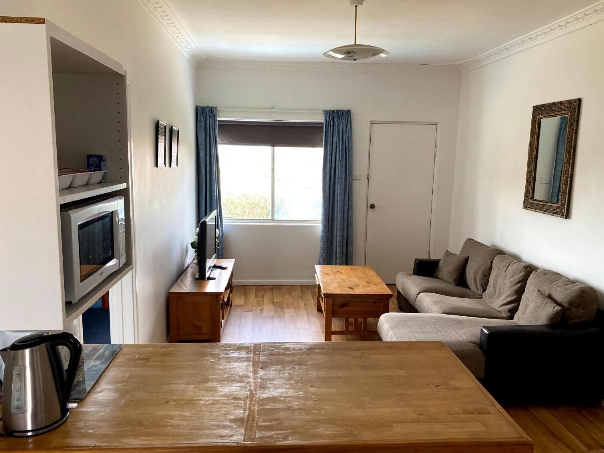 Waldeck Heights Apartment Джералдтон Екстериор снимка